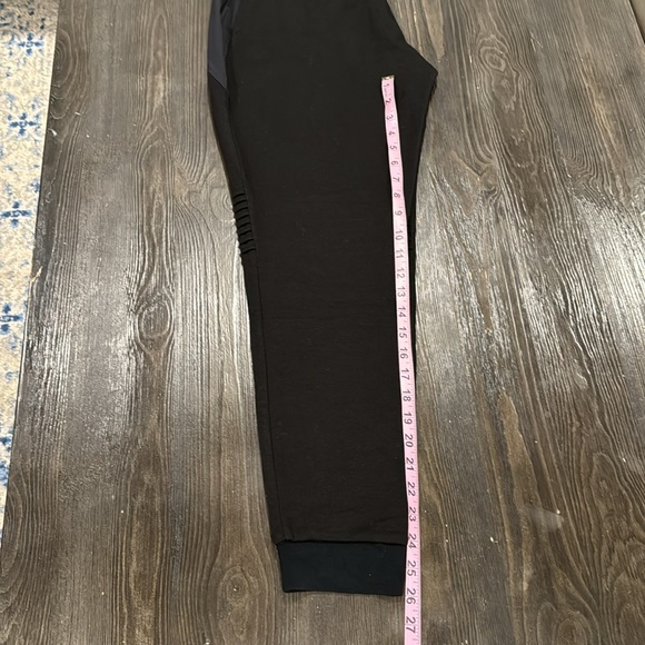 NWT Elie Tahari "Eve" Brushed Terry Pants - Picture 9 of 9